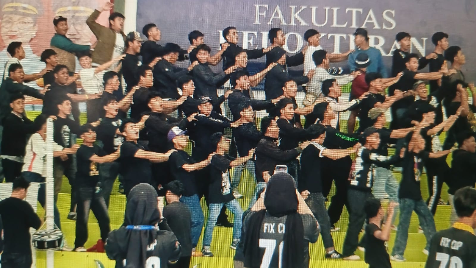 Supporter Chant Clash 